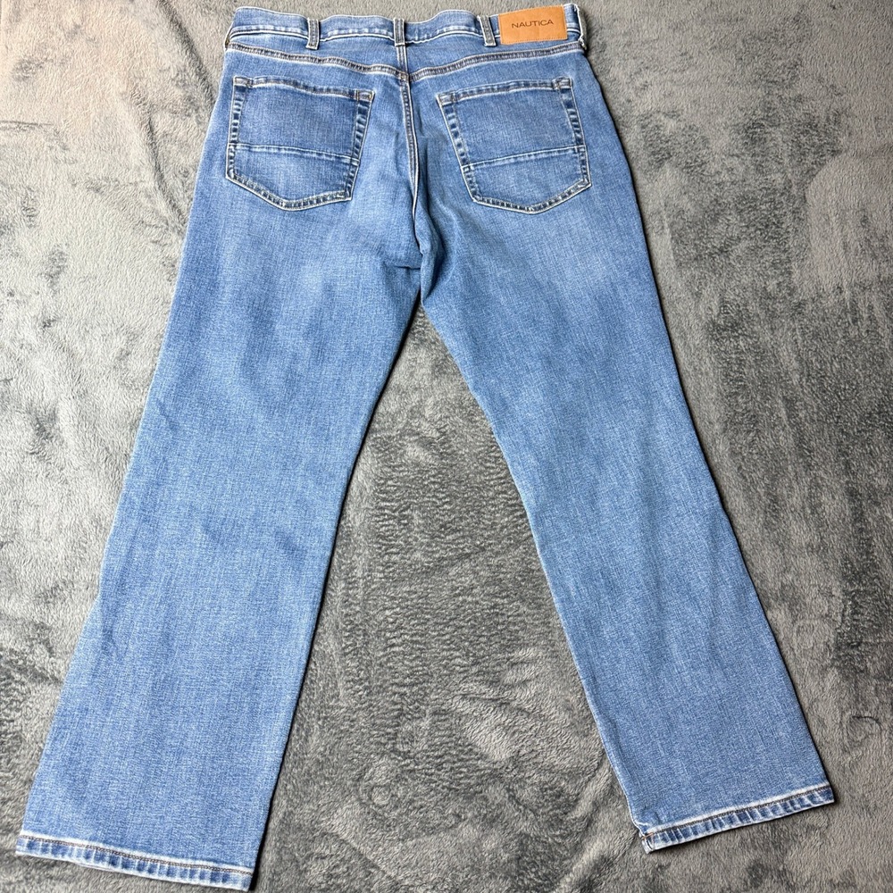Nautica Men's Blue Denim‎ Jeans Classic Fit Casual Everyday Pants - Picture 2 of 14